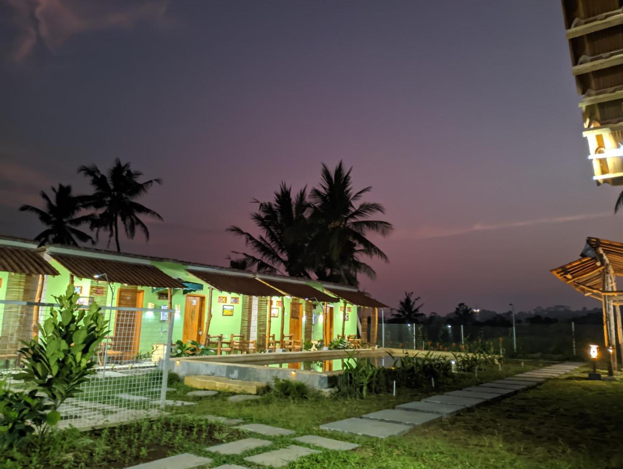 Wooden Kemiren Homestay Banyuwangi 바뉴왕기 외부 사진
