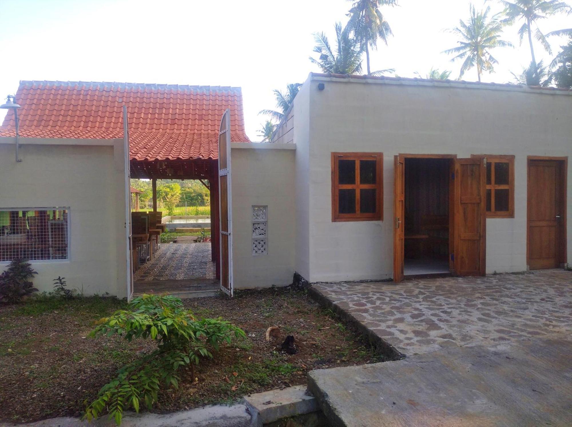 Wooden Kemiren Homestay Banyuwangi 바뉴왕기 외부 사진